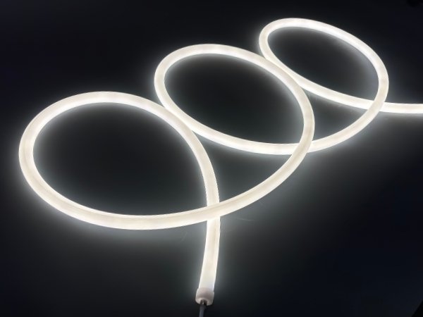 LED NEON KULATÝ Ø16mm / 24V / 19,2W / IP67 / 4000K / SET 3m / HLADKÝ MATNÝ POVRCH